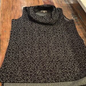 Sleeveless Cowl Neck Tunic in Black with Gray Swirl Pattern